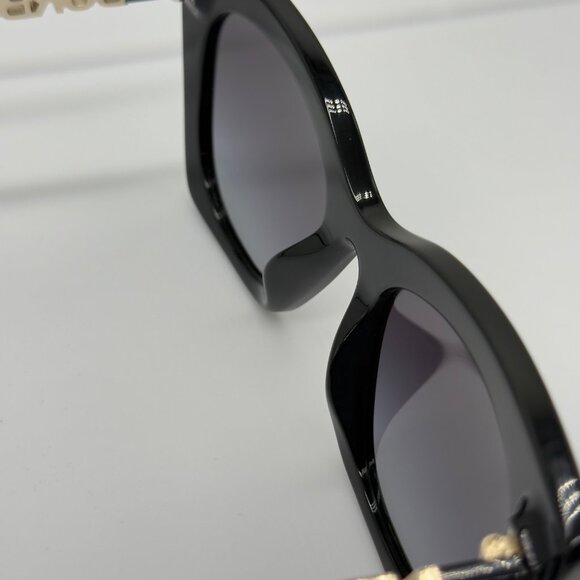 Burberry BE4372U 30018G Marianne Sunglasses Black Grey Gradient 52mm **READ** - Picture 12 of 14